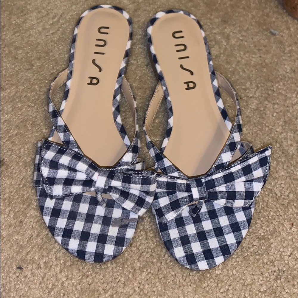 Unisa sandals with small heel